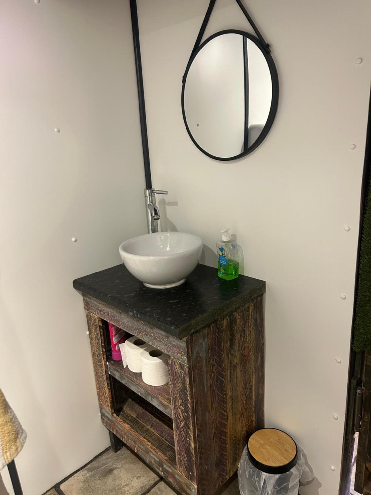 Rhodes To Serenity - Waterfall Shepherds Hut Cauldon Exteriér fotografie